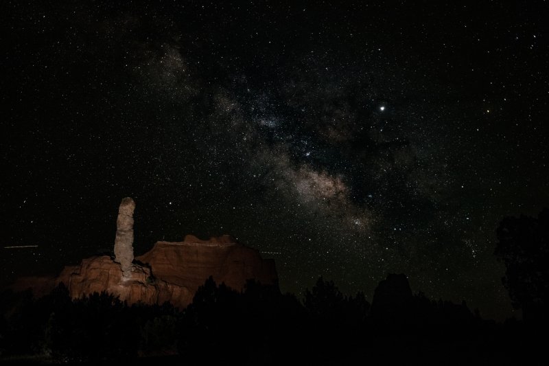 Kodachrome-Spire-and-the-Milky-Way