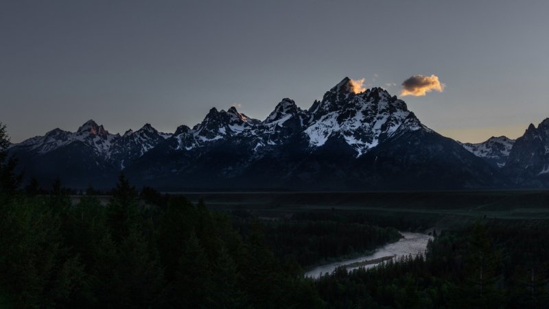 The Grand Teton Snake River Overlook