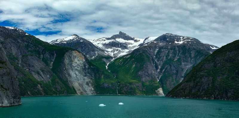 Tracy-Arm-Glacier-Approach