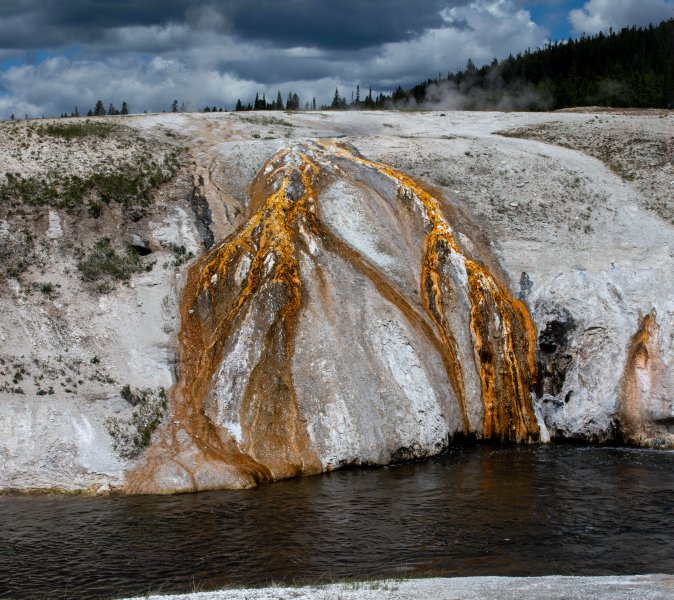 Yellowstone-Orange-Veins